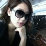 agen poker penipu Chu Qian mengenakan T-shirt hitam